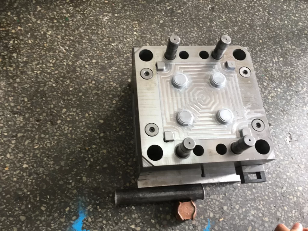 Injection mold